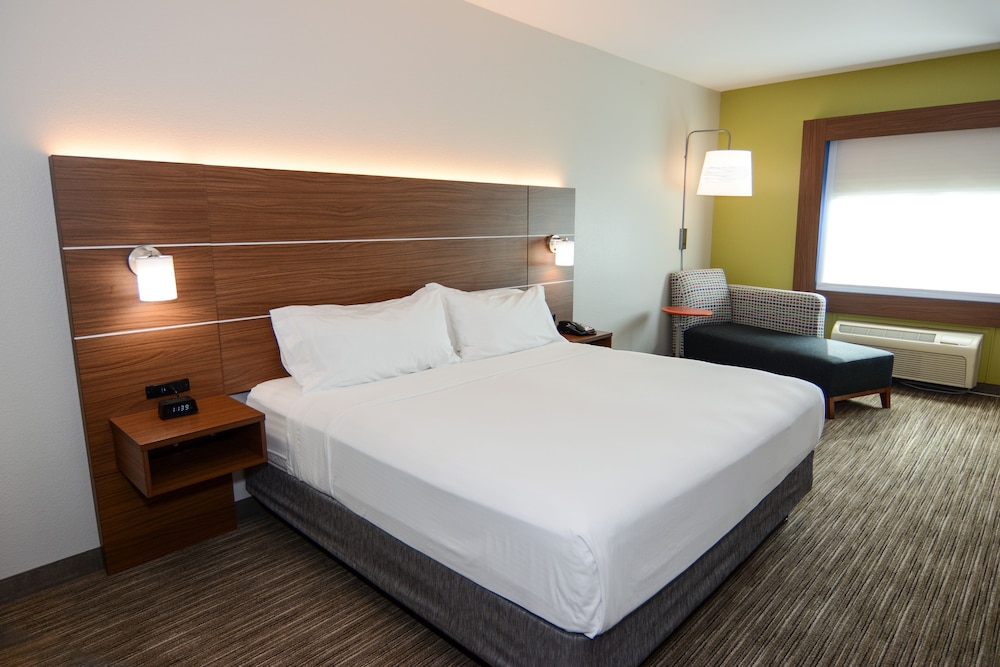 Holiday Inn Express & Suites New Boston by IHG - photo 4