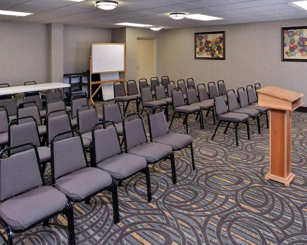 Comfort Inn & Suites at Stone Mountain - photo 28