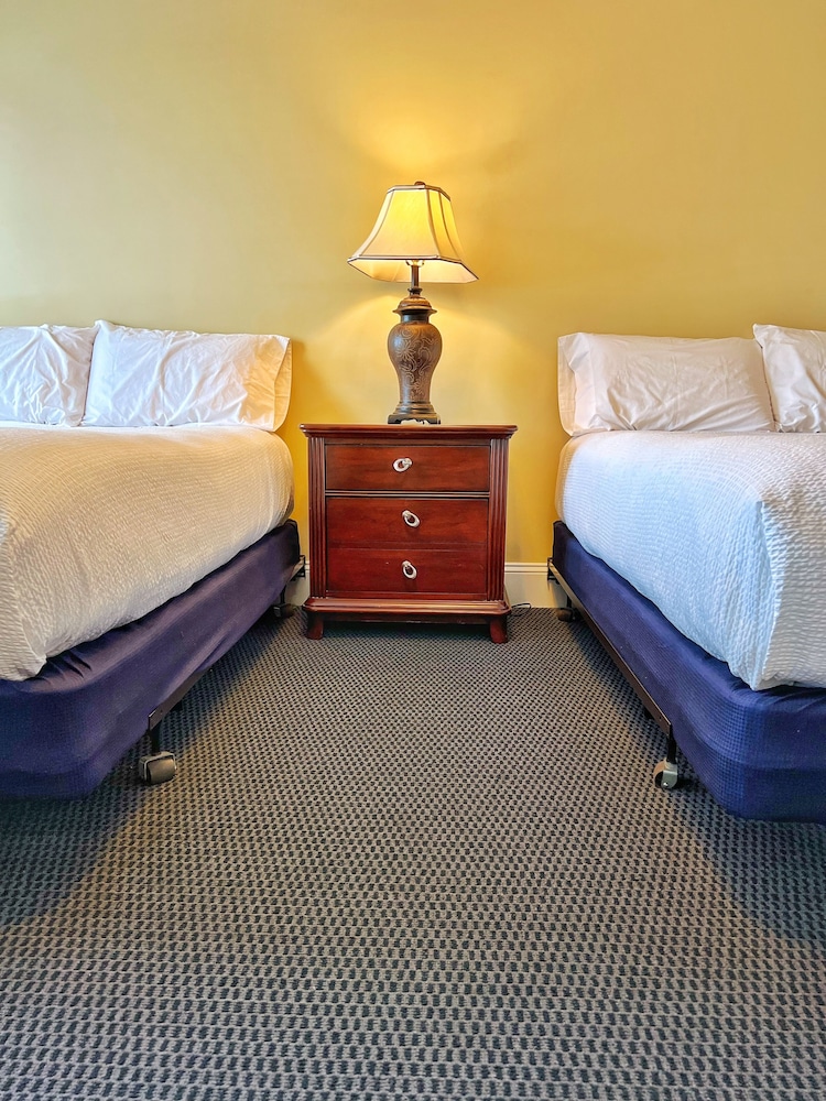 The Winthrop Arms Hotel And Restaurant - photo 11