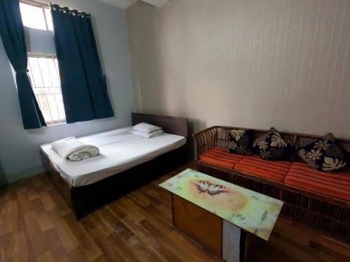 B&B Heights 5mins from Sri Sankardev Netralaya — 4-Star Luxury Hotel in Guwahati, India