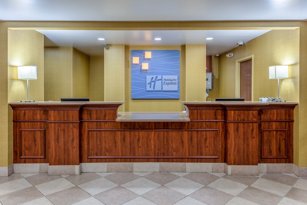 Holiday Inn Express Hotel & Suites Bowling Green by IHG - photo 47