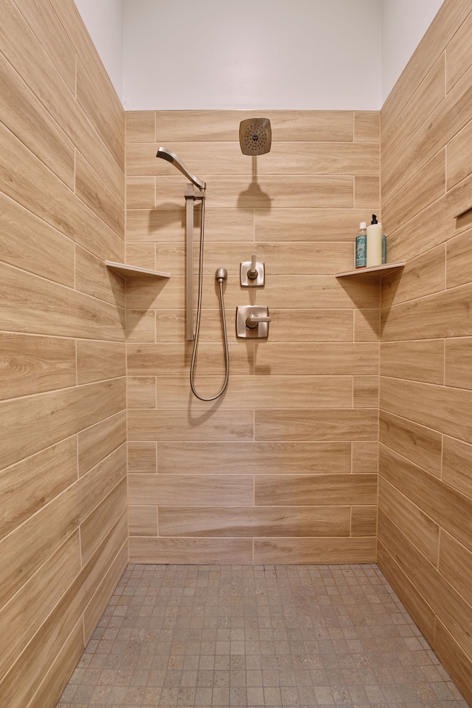 New Build in Heart of Sedona - photo 33