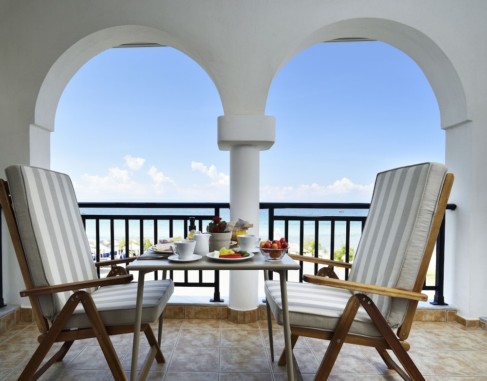 Assano Sea Front Luxury in Nikiti, Greece