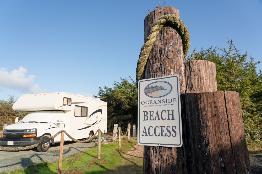 Oceanside Beachfront RV Resort - photo 23