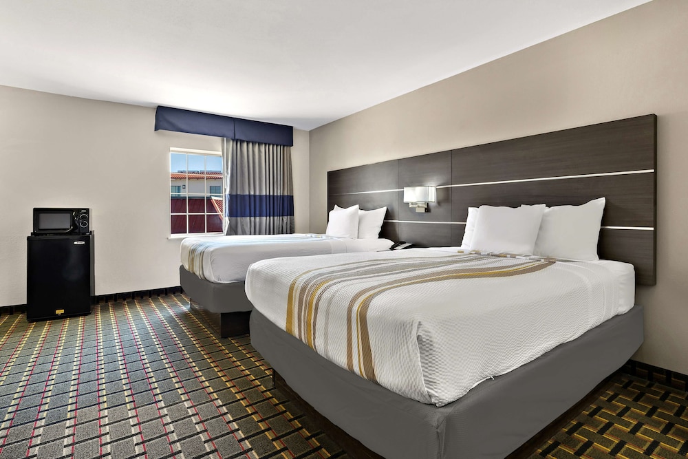 SureStay Plus Hotel by Best Western Tulsa East - photo 9