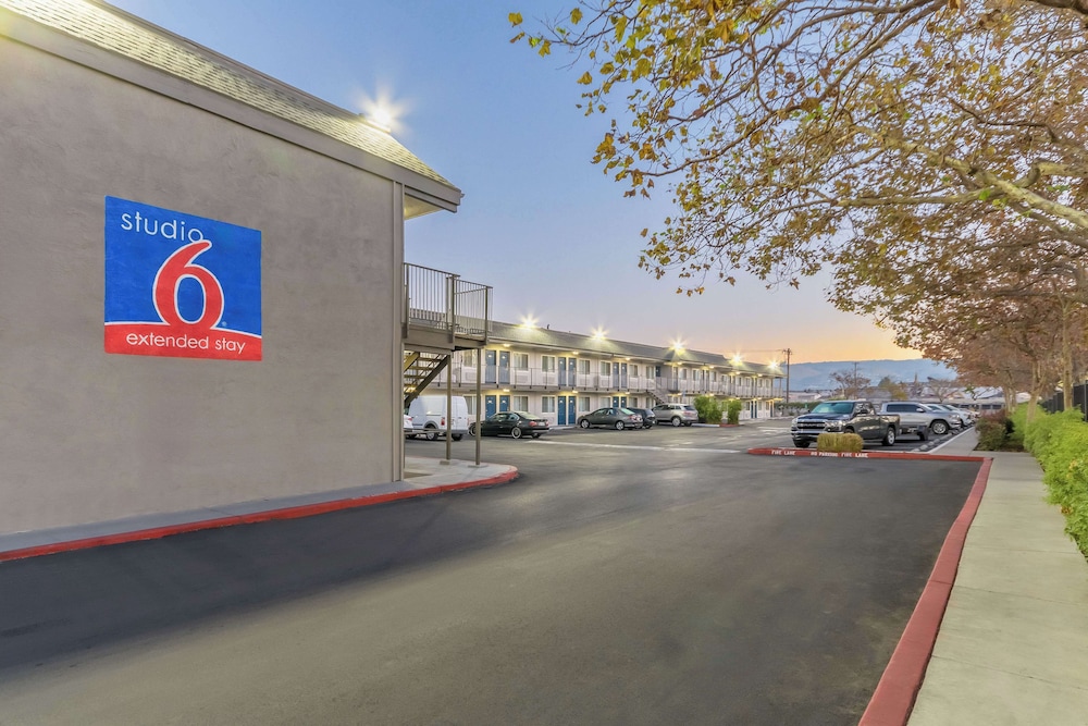 Studio 6 Hayward Ca Silicon Valley Gateway - featured photo