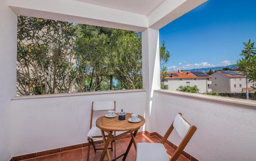 Apartment Lana — 4-Star Luxury Hotel in None, Croatia