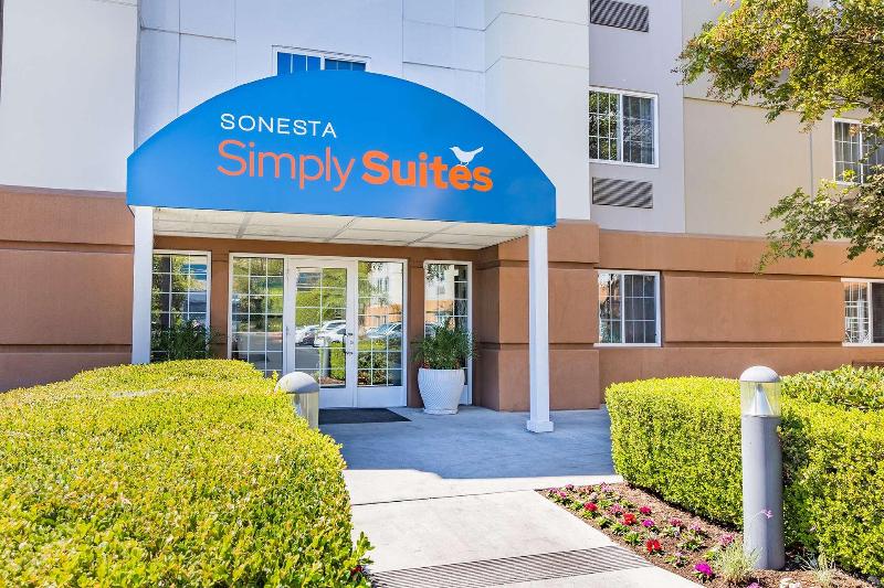 Sonesta Simply Suites Lansing in Lansing, United States
