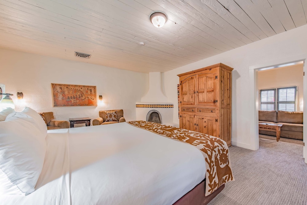 The Historic Taos Inn - photo 4