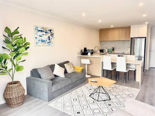 Nice New 3 bedroom Townhouse U4 — 4-Star Luxury Hotel in Hamilton, New Zealand