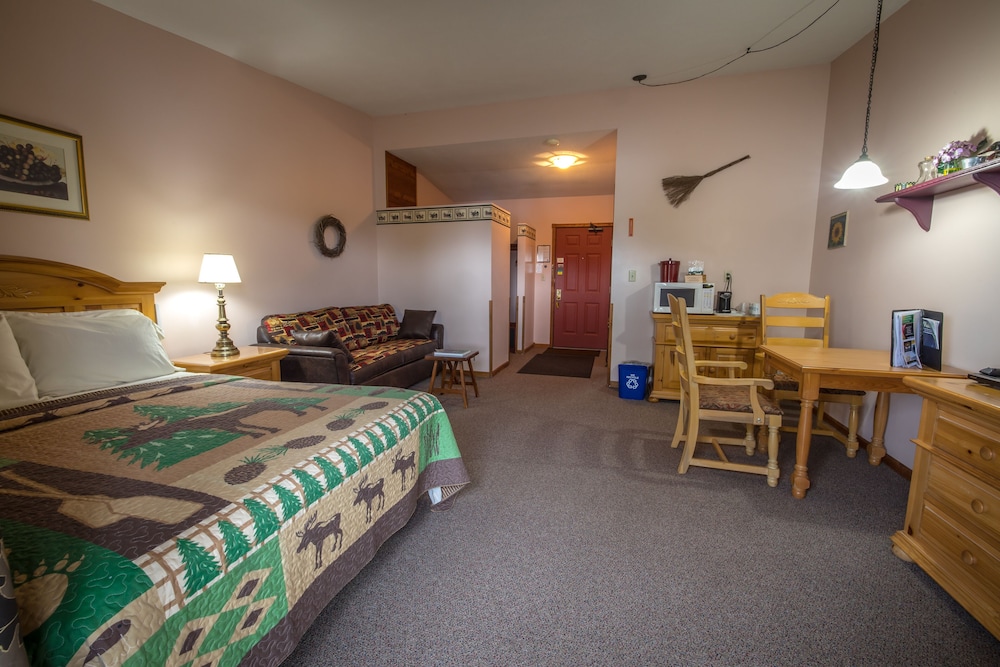 The Riverside Motel - photo 7