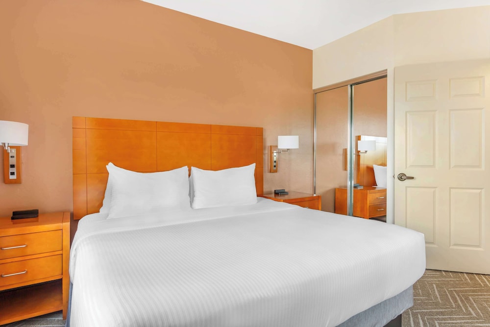 Hilton Vacation Club Varsity Club Tucson - photo 7