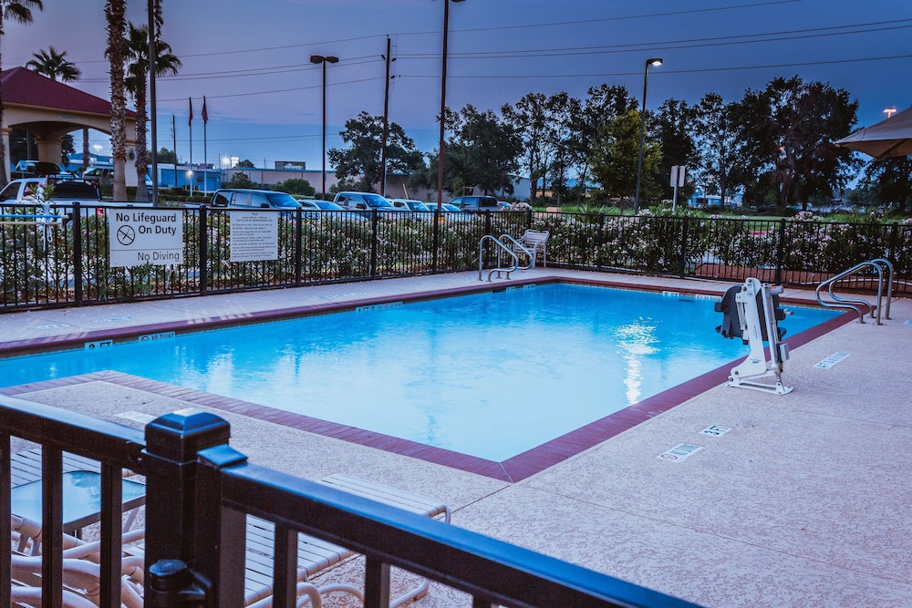 Hampton Inn & Suites by Hilton Tomball Houston NW - photo 44