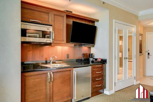 MGM Signature 20 604 Jacuzzi Studio