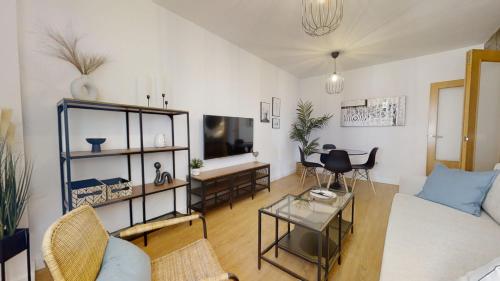 Renfurbis Vista Moderno 2 Rooms in Jerez De La Frontera, Spain