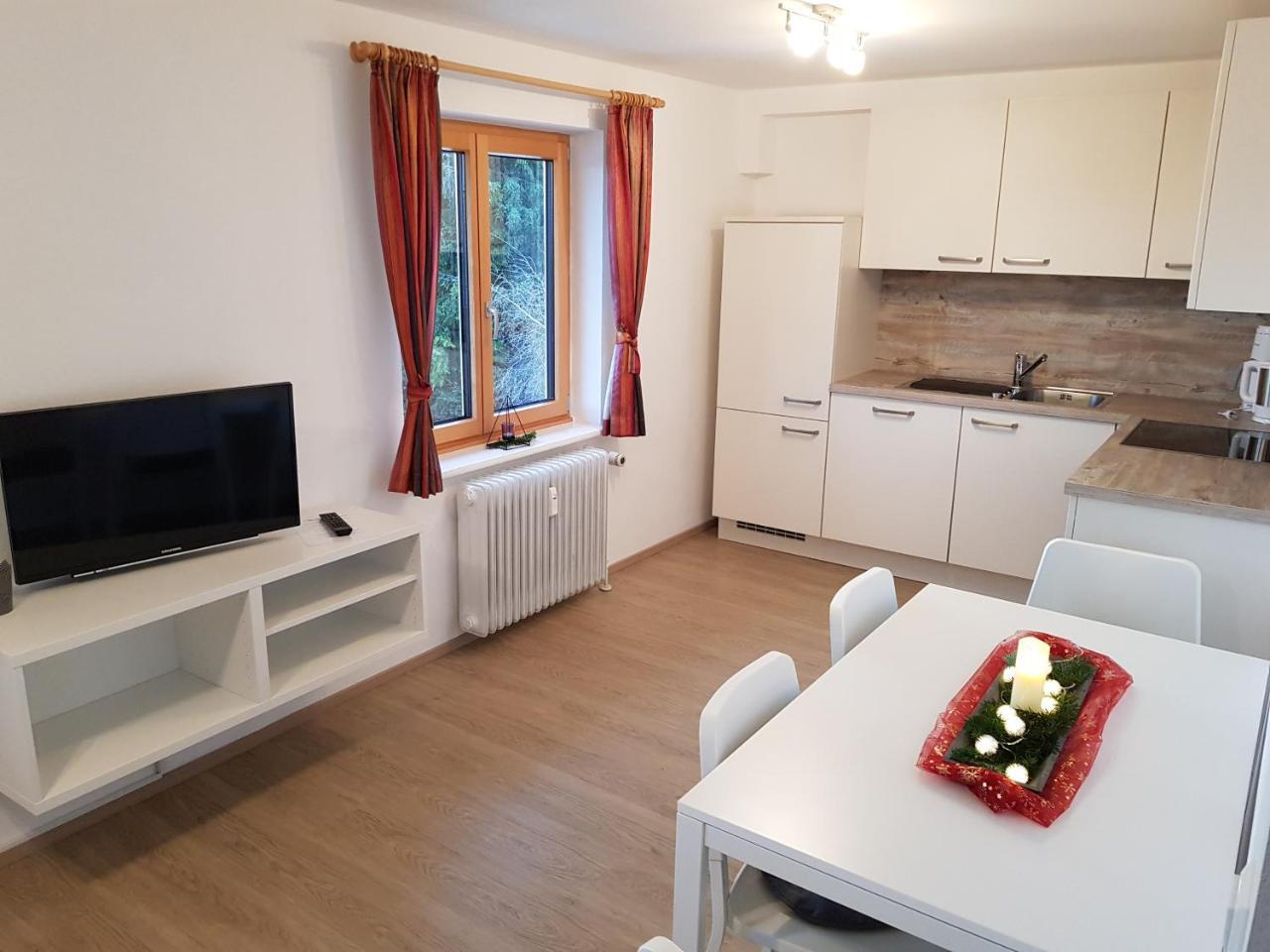 Schonblick Hotel Garni Ferienwohnungen — Lindenberg — photo 3