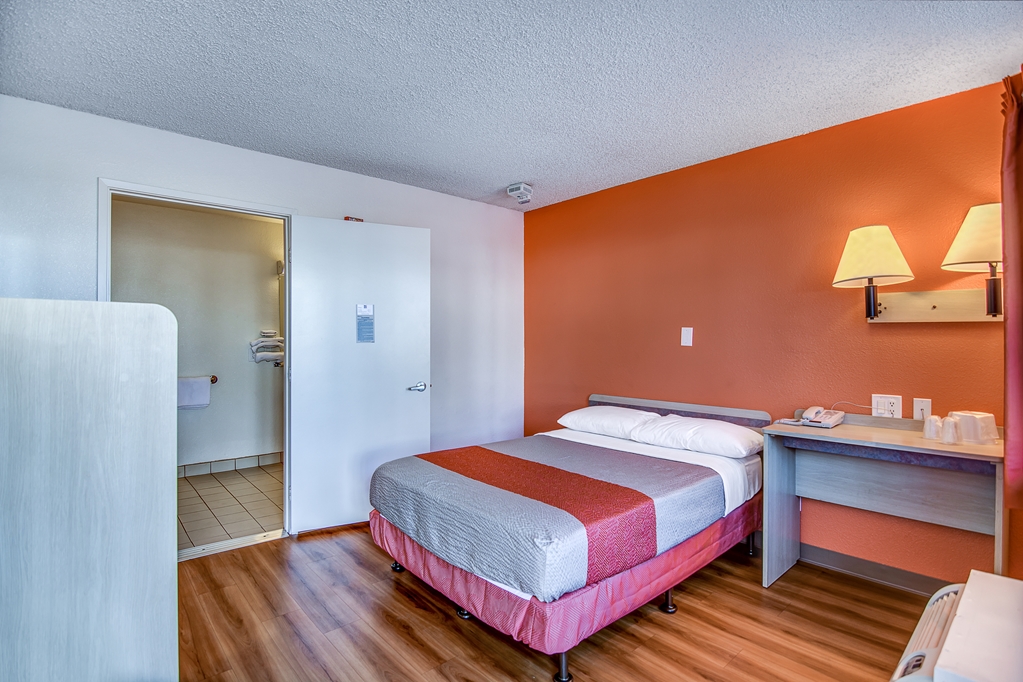 Motel 6 Stockton CA Charter Way West - photo 17