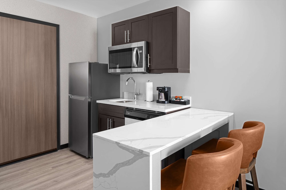 Homewood Suites by Hilton Charlotte Uptown First Ward - photo 19