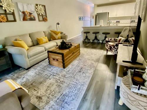 Cozy Corner Family Beach Vacation Condo — 4-Star Luxury Hotel in Wilmington, United States