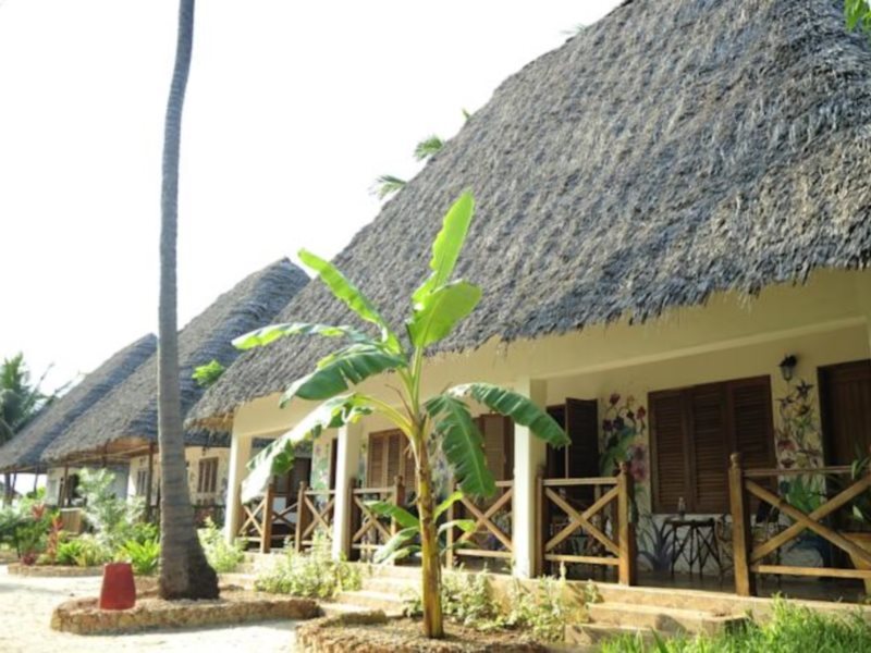 Waikiki Resort - carbon neutral hotel in Zanzibar