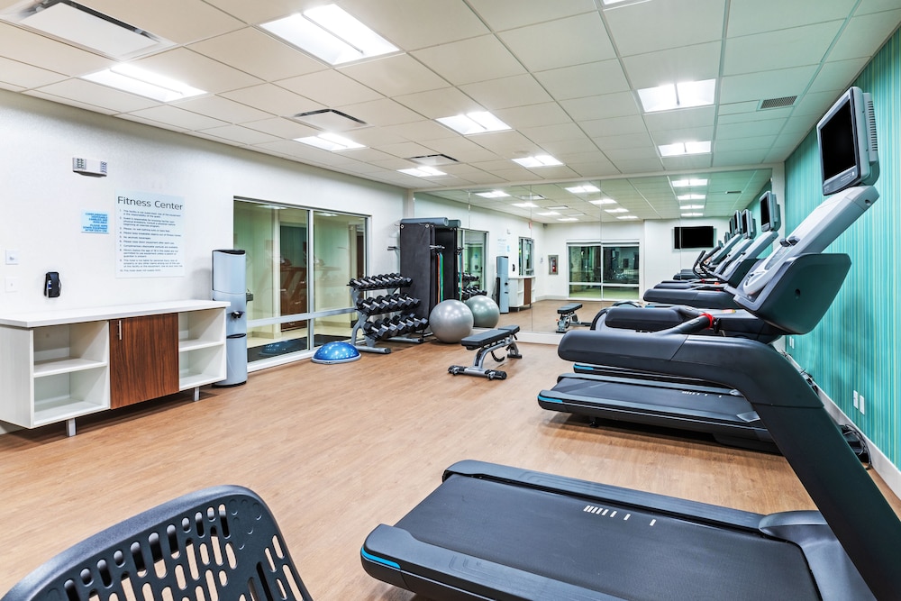 Holiday Inn Express & Suites Parsons by IHG - photo 19