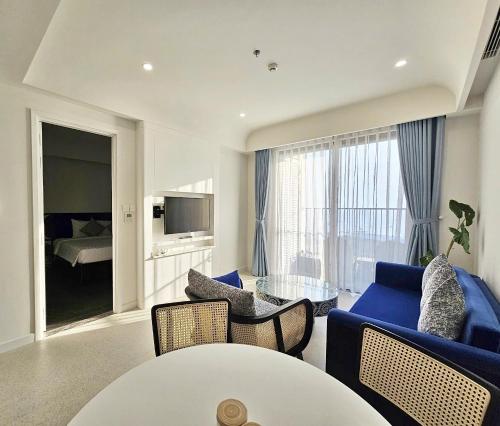VARIA Luxury Apartment w Balcony & Oceanview Sunset Town — 4-Star Luxury Hotel in Phu Quoc, Vietnam