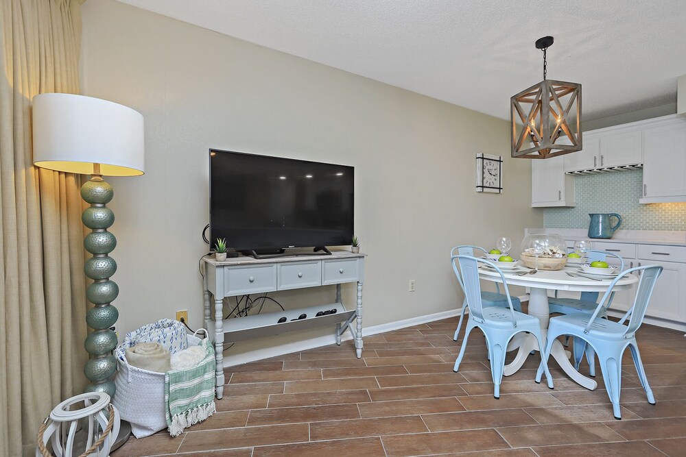 Edgewater Tower 2 105 1393775 2 Bedroom Condo - photo 10