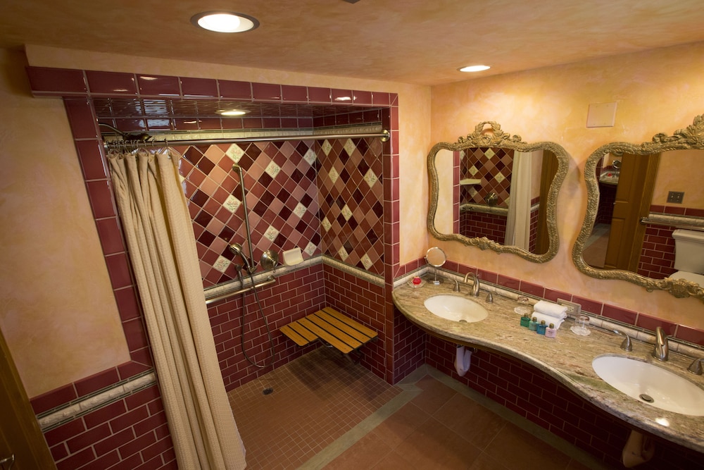 Madonna Inn - photo 266