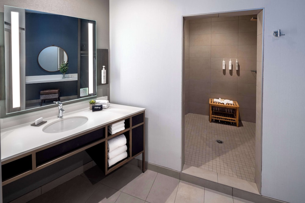 Hilton Garden Inn Redmond Seattle - photo 25