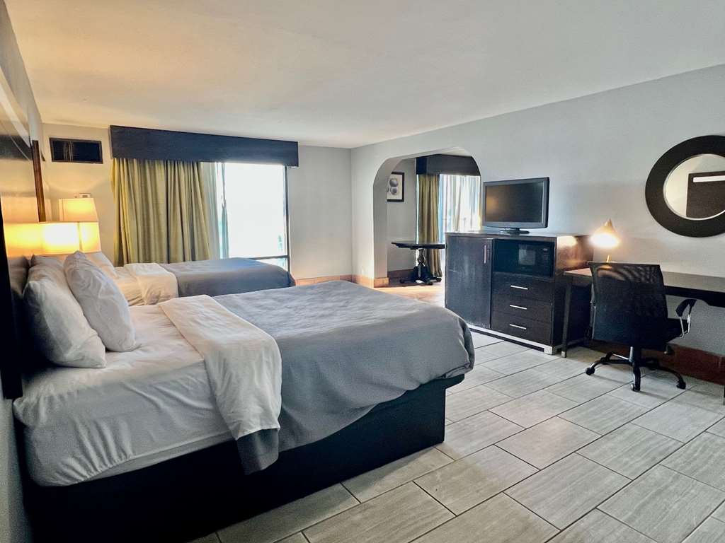 Quality Inn & Suites Gulf Breeze Bayside near Pensacola Beach - photo 11