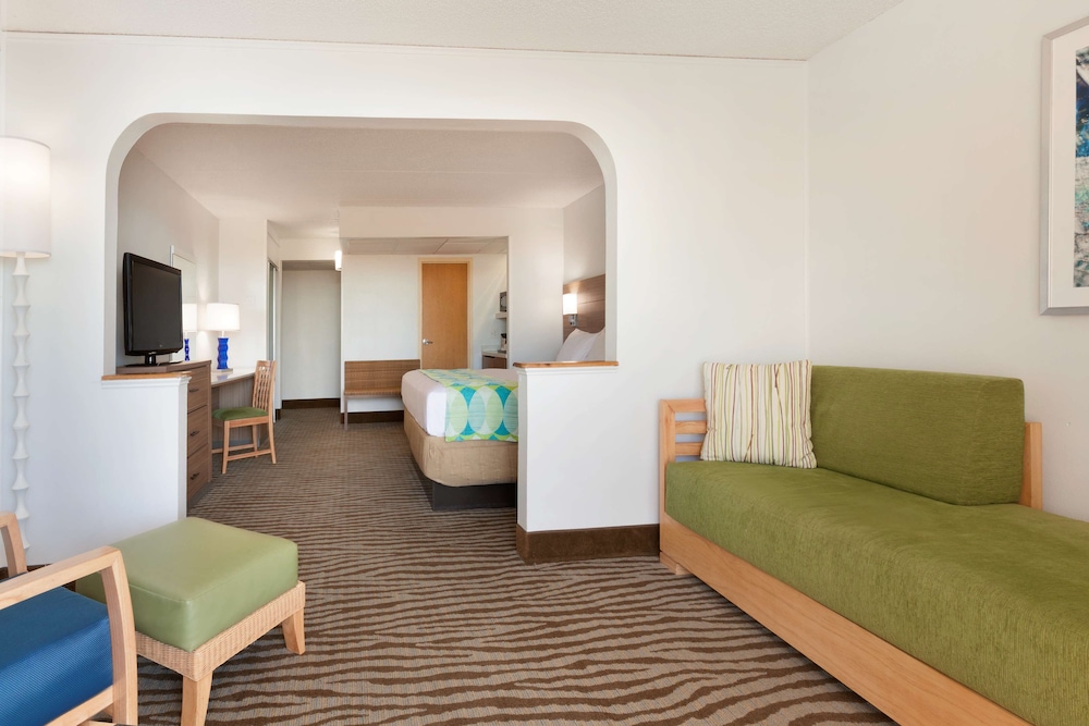 DoubleTree by Hilton Corpus Christi Beachfront - photo 29