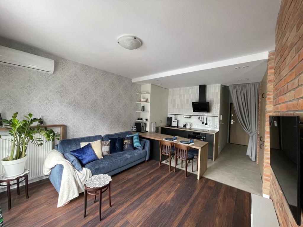 Niezapominajka przy Manufakturze — 4-Star Luxury Hotel in Lodz, Poland