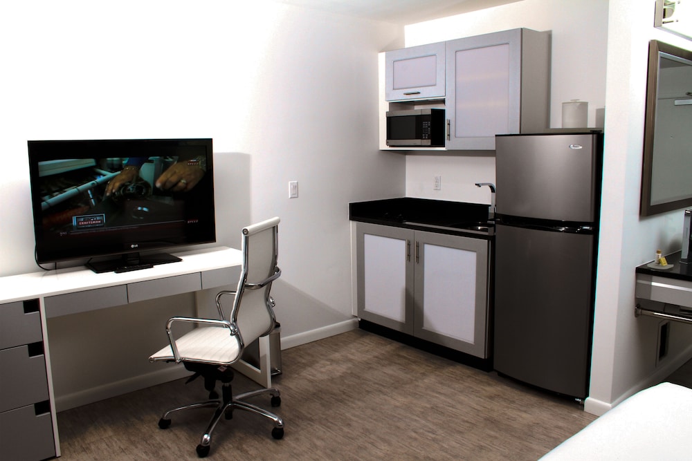 Lotus Boutique Inn & Suites - photo 22