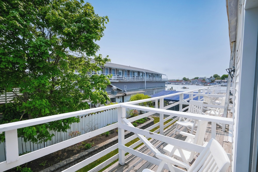Boothbay Harbor Inn - photo 56