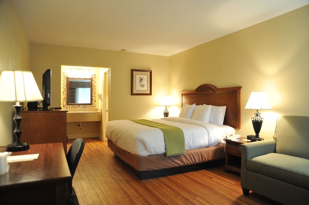 Merry Acres Inn - photo 4