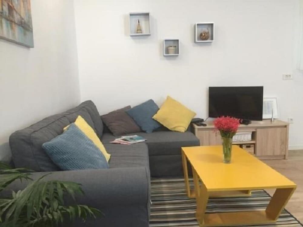 Apartment Palm Home — 4-Star Luxury Hotel in Zagreb, Croatia