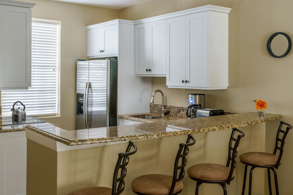 Olde Marco Island Inn and Suites - photo 7