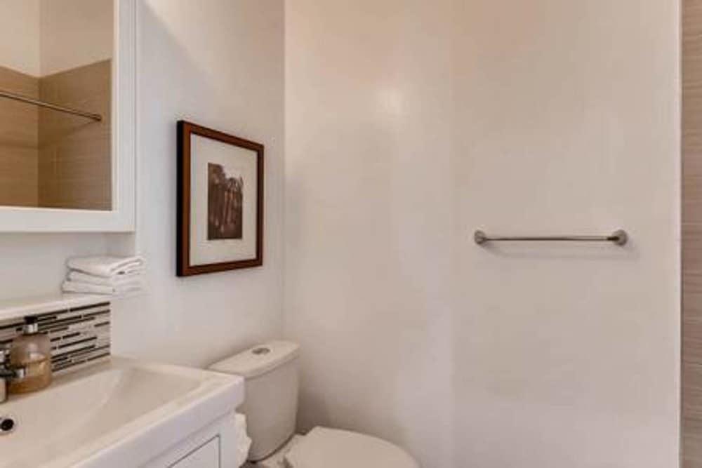 Blissful Abode in Lohi With Juliet Balcony - photo 8