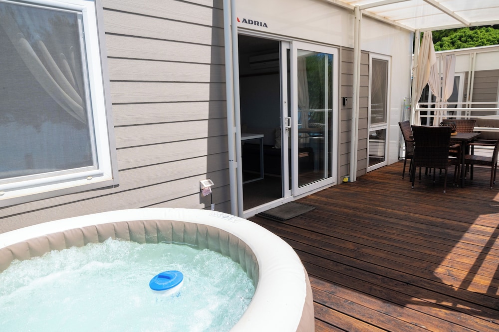 Camp Milo Moje — 4-Star Luxury Hotel in Veliki Drvenik, Croatia