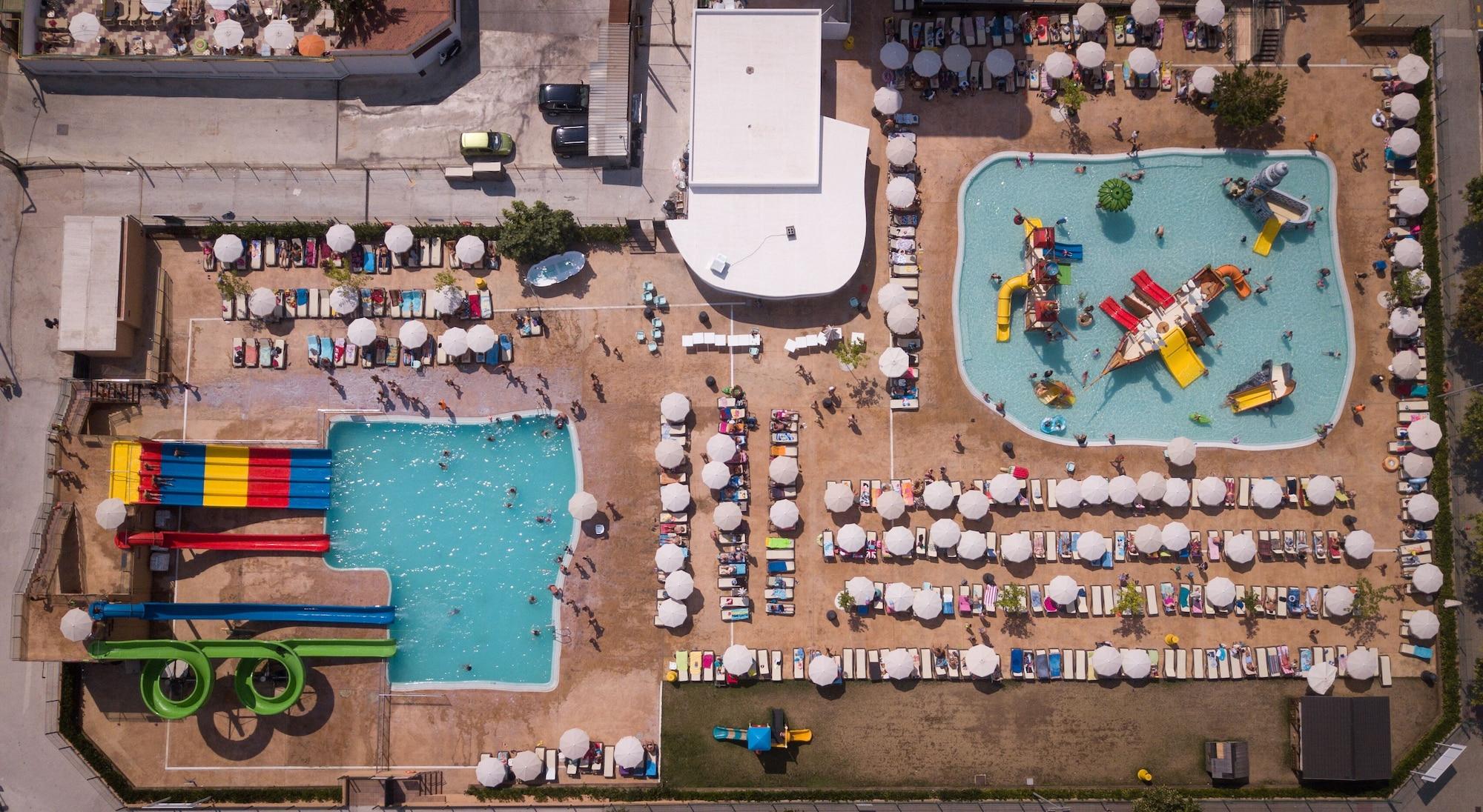 Hotel Sorra Daurada Splash - carbon neutral hotel in Malgrat De Mar