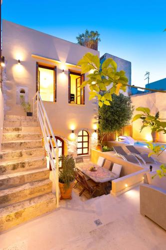 Byblos villa walking distance to Everything with Private Pool & BBQ — 4-Star Luxury Hotel in Rethymno, Greece