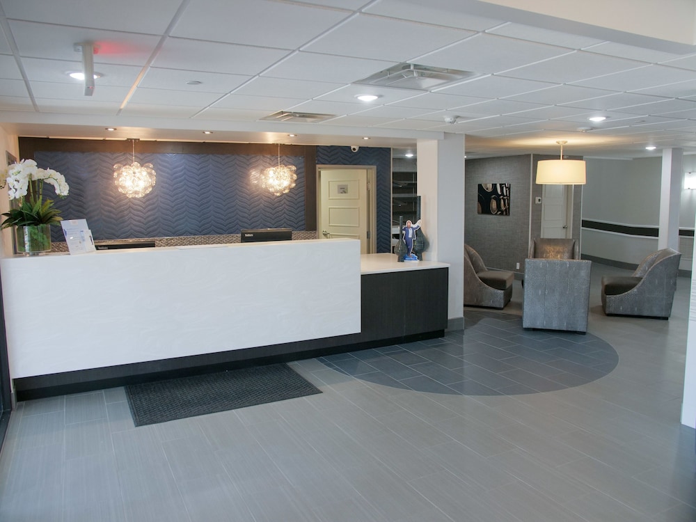 Wingate by Wyndham Louisville Fair and Expo - photo 9
