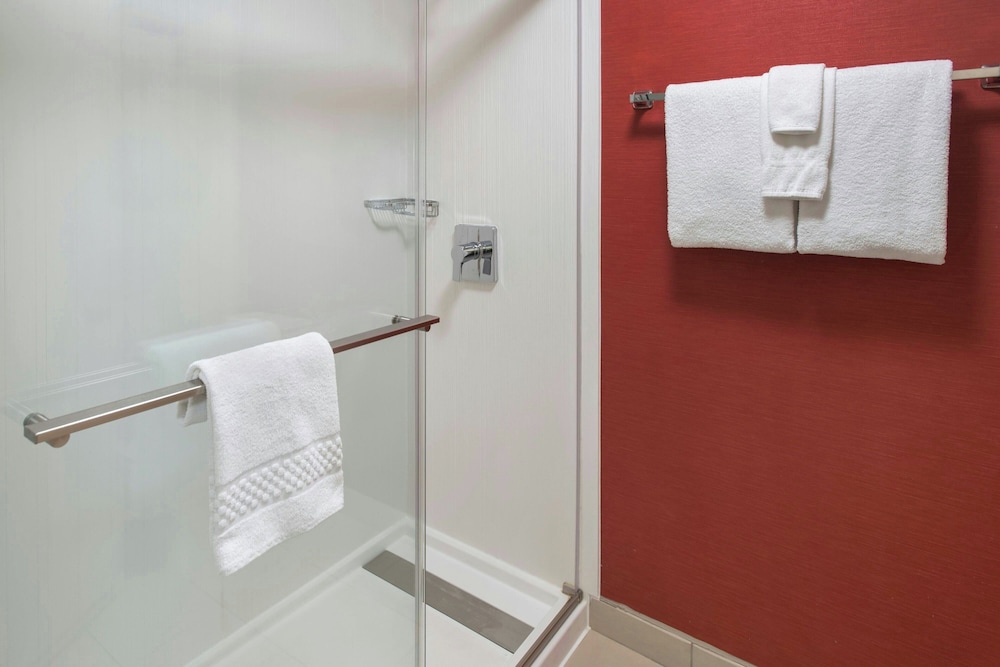 Courtyard by Marriott Mt. Laurel - photo 12
