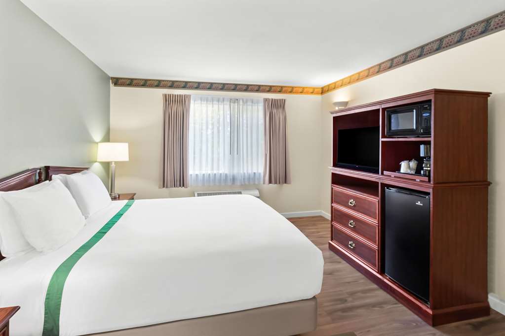 GuestHouse Kelso Longview - photo 11