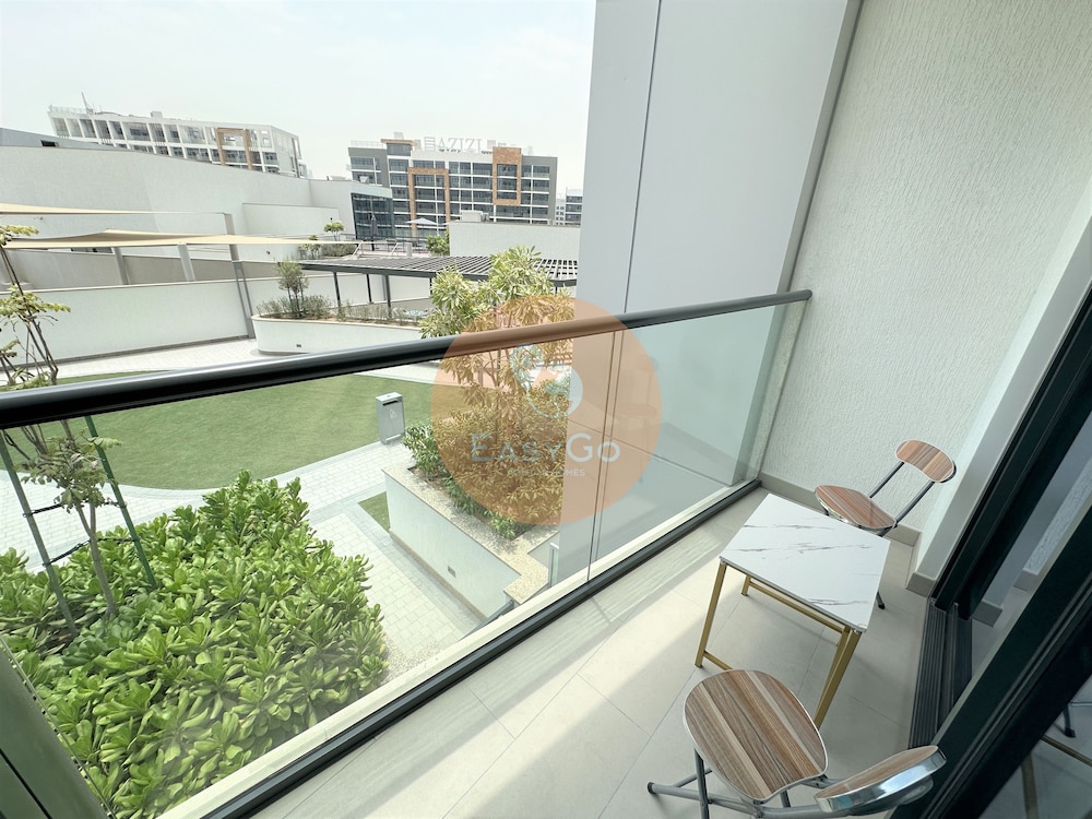 Easygo indulging 1bdr Sobha Waves — 4-Star Luxury Hotel in Dubai, United Arab Emirates