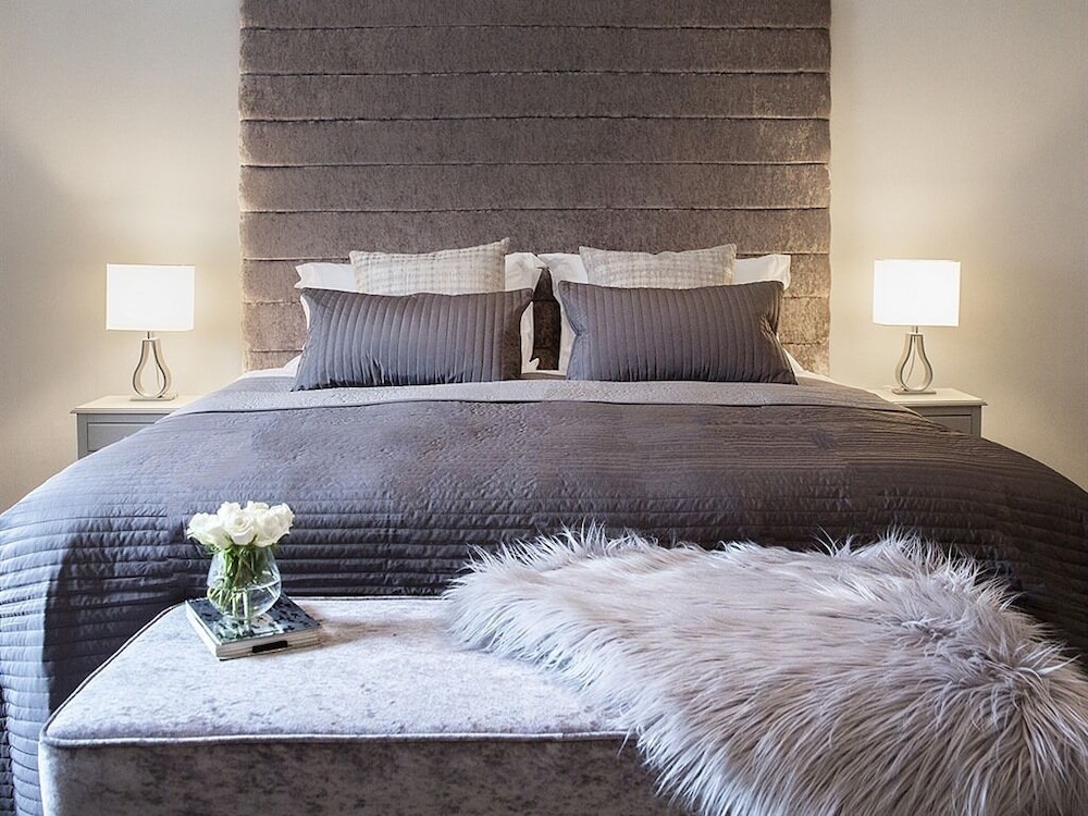 The Lane Hotel — 4-Star Luxury Hotel in Edinburgh, United Kingdom