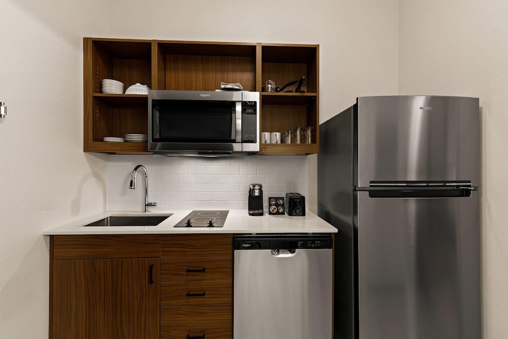 Everhome Suites Temecula - photo 19