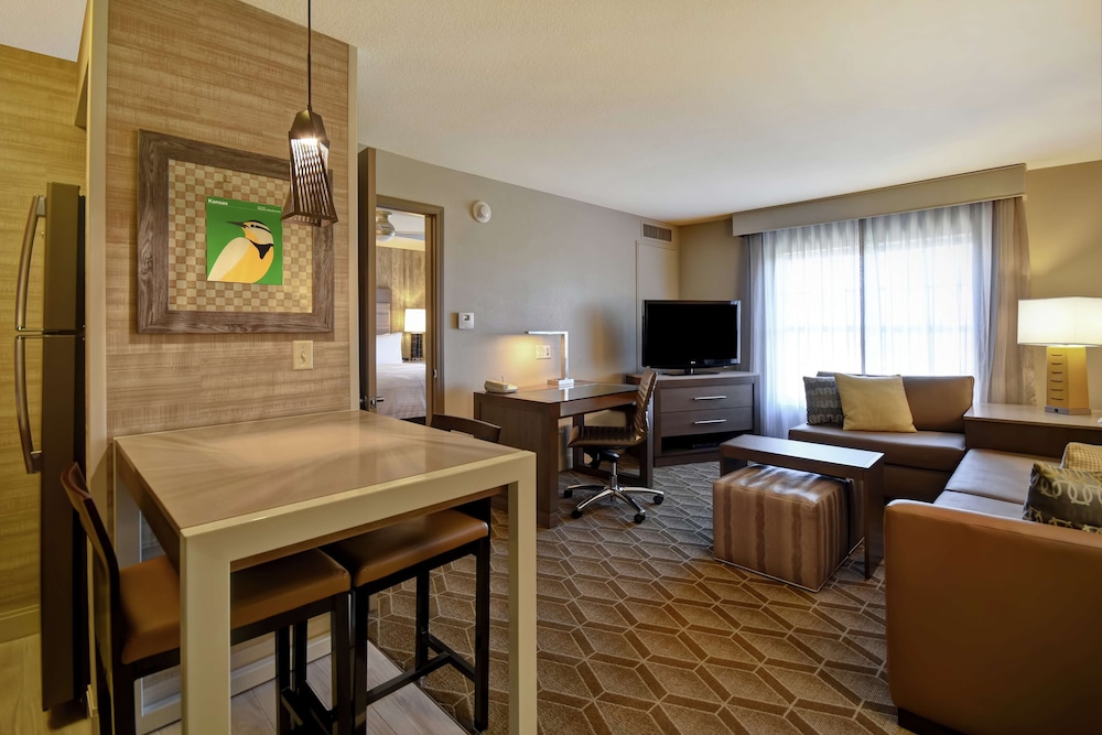 Homewood Suites by Hilton at The Waterfront - photo 19