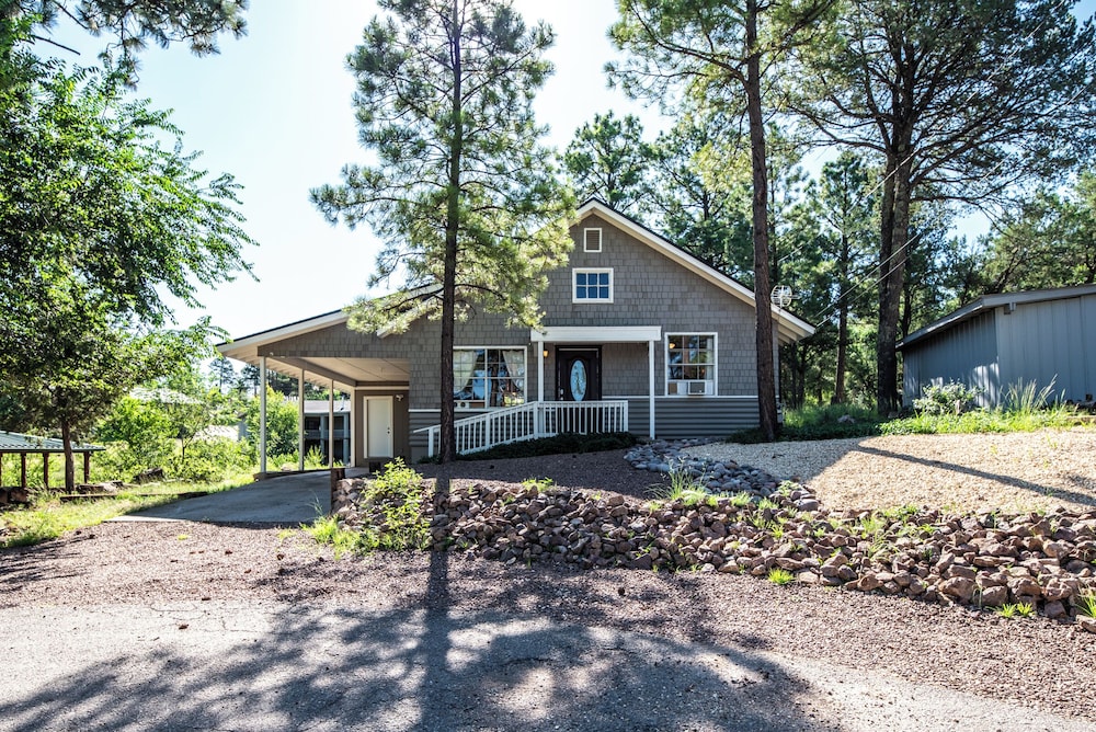 Destiny Retreat in Ruidoso, United States