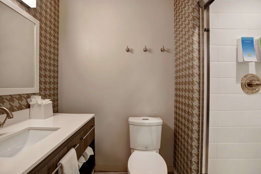 Home2 Suites by Hilton Charlotte Uptown NC - photo 42